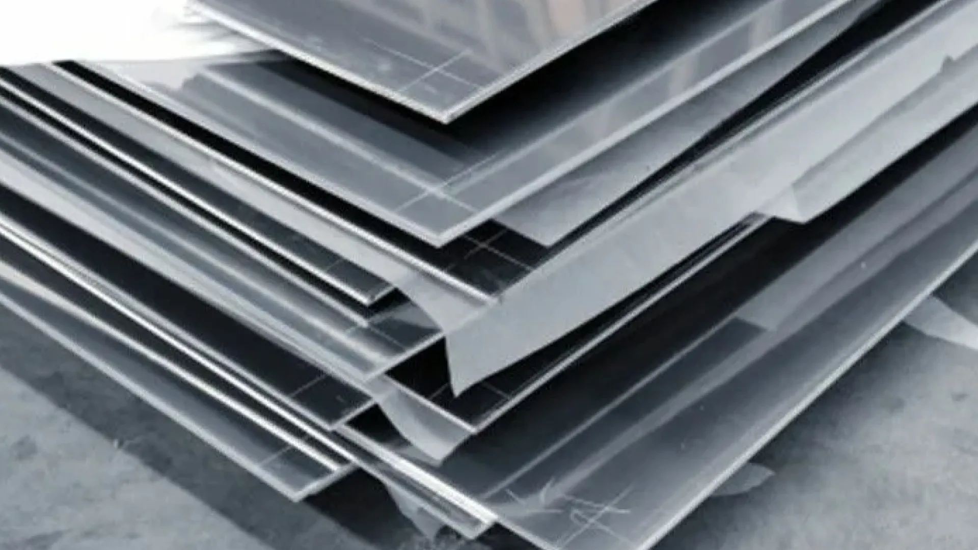 Лист нержавеющий х/к 2B, гладкий AISI 304 3 мм 1.25х2.5 м